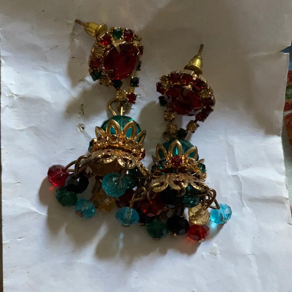 Jewelry - Picture 1 of 1